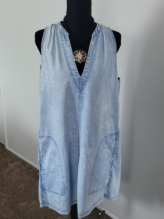 Splendid Dresses & Skirts - Splendid Light Blue Washed Denim Sleeveless Tunic